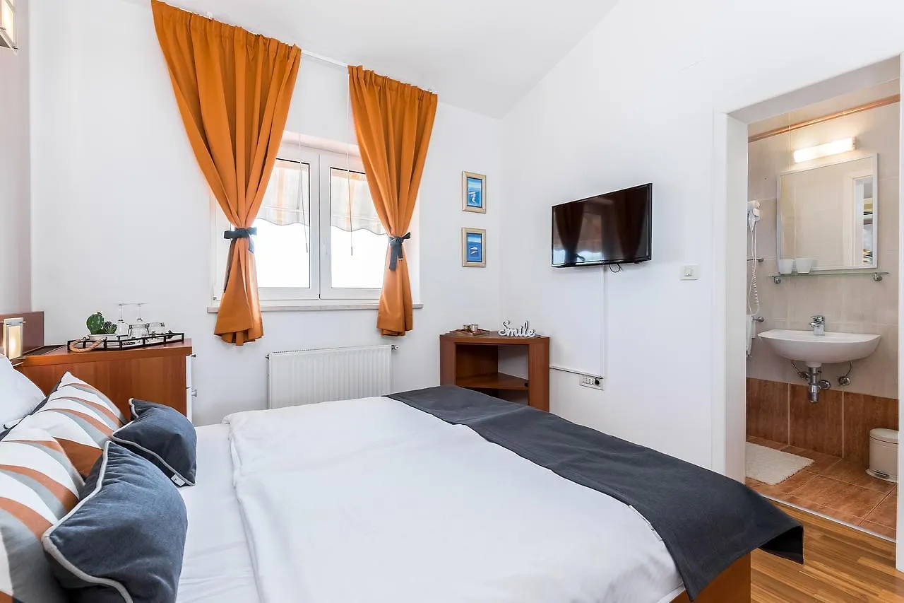 **** Guest house Villa Nada Lovran Croatia