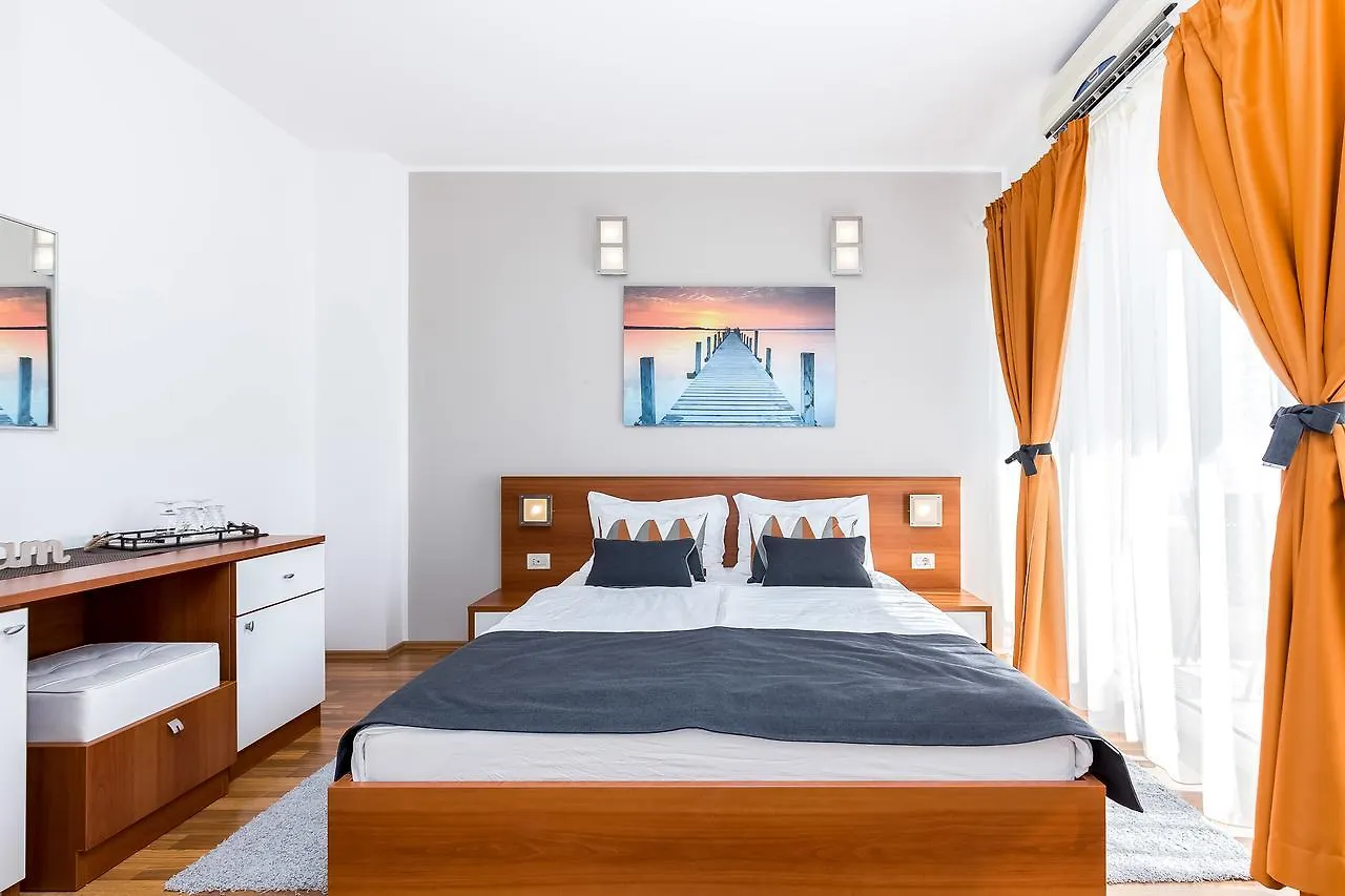 Villa Nada Lovran 4*,  Croatia
