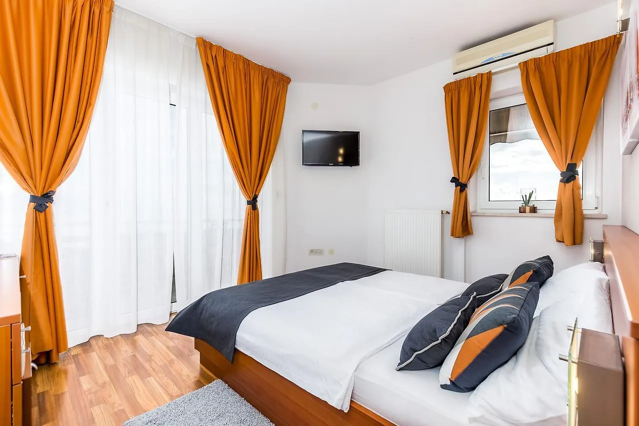 Villa Nada Lovran Guest house