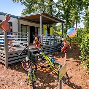 adriatic-kamp-mobile-homes-bijela-uvala.in-istria.net/